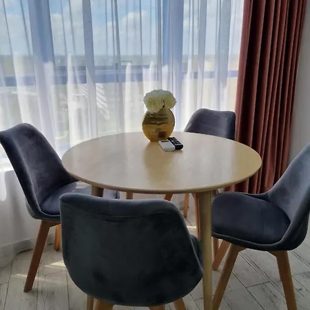 Sea View Etajul 10 Apartahotel 4*