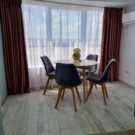 Sea View Etajul 10 Apartahotel 4*