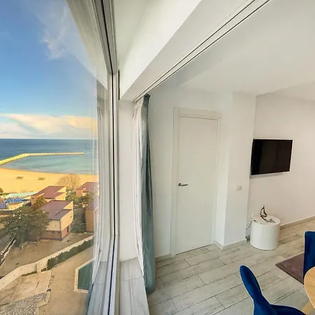 Sea View By Maritimo 4*