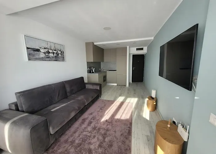 Sea View By Maritimo Aparthotel